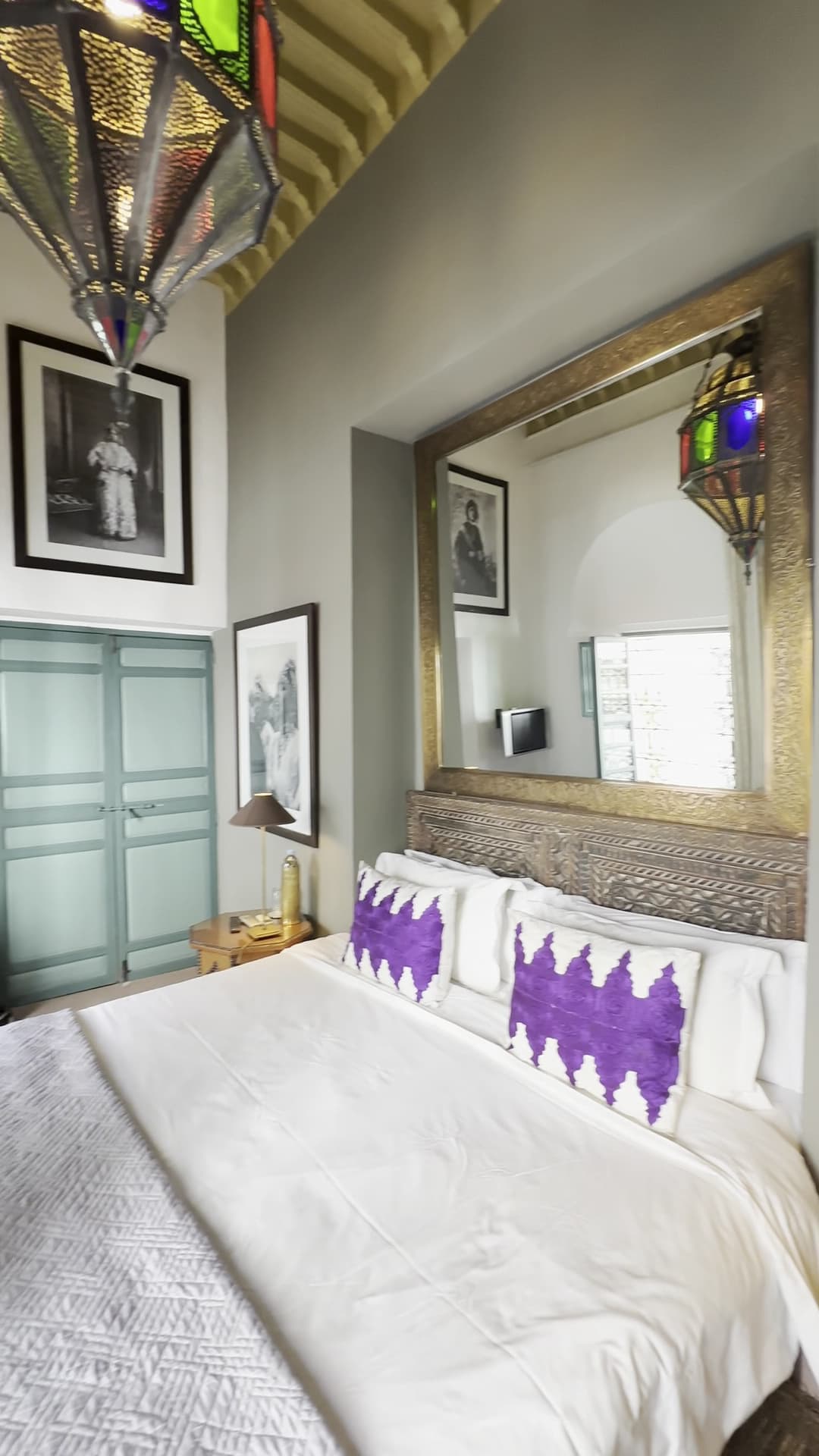 Azro Deluxe Junior Suite