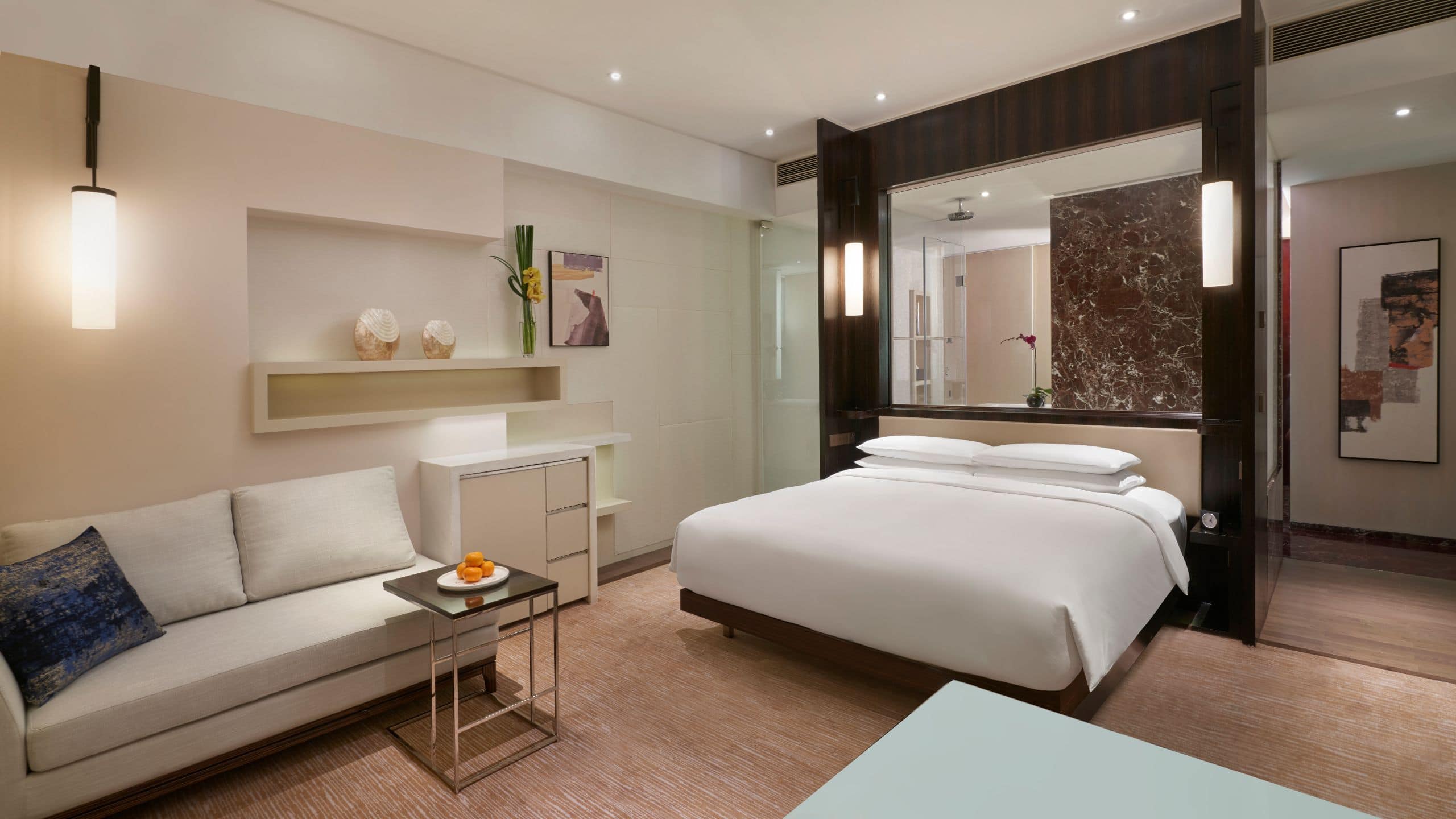 1 King Bed