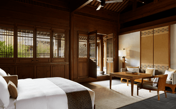 Courtyard Suite