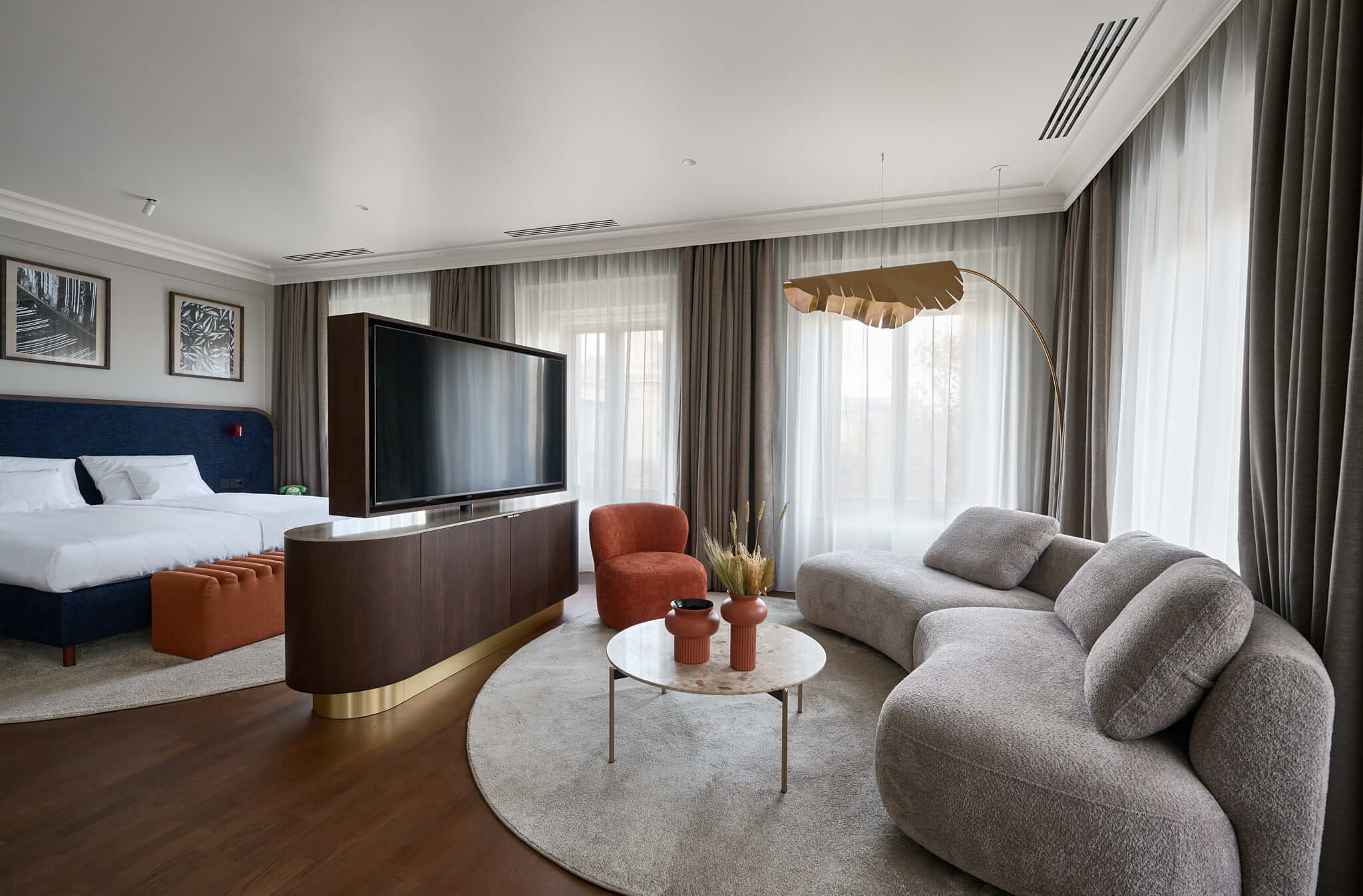 Corner Suite