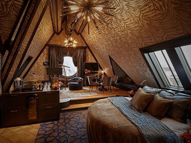 Rooftop Loft Suite