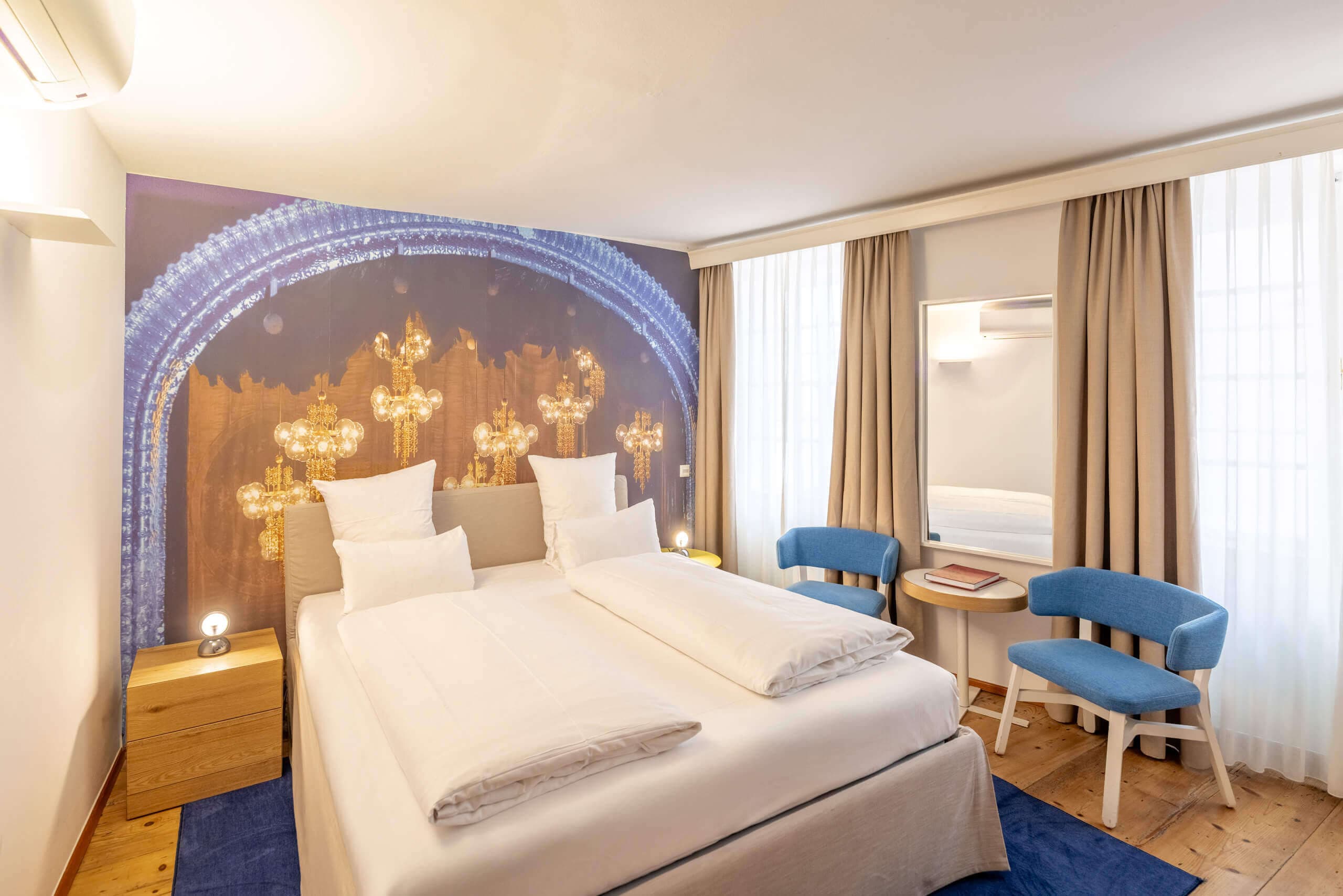 Double Room for Single Use