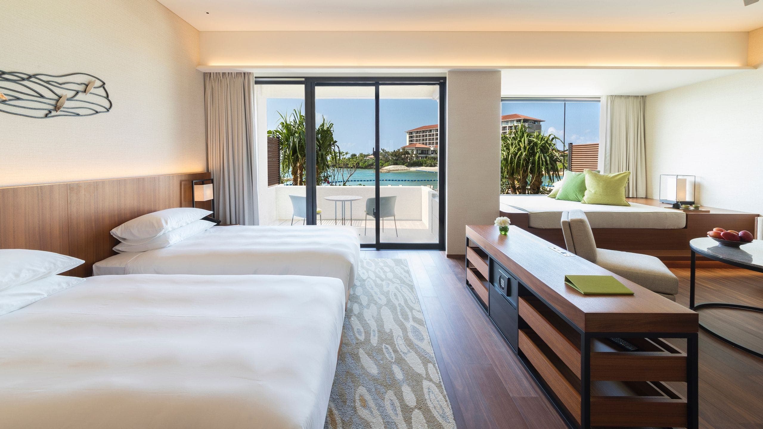 1 King Bed