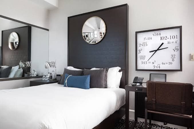 Skyline Waterfront Penthouse Suite