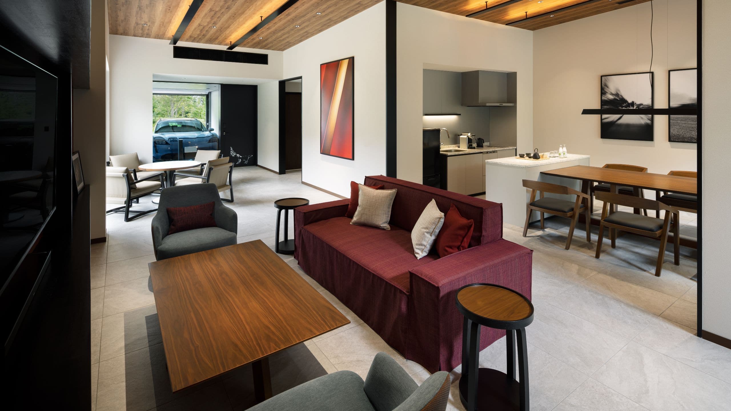 Garden Villa – 2 Twin Beds, Private Garage