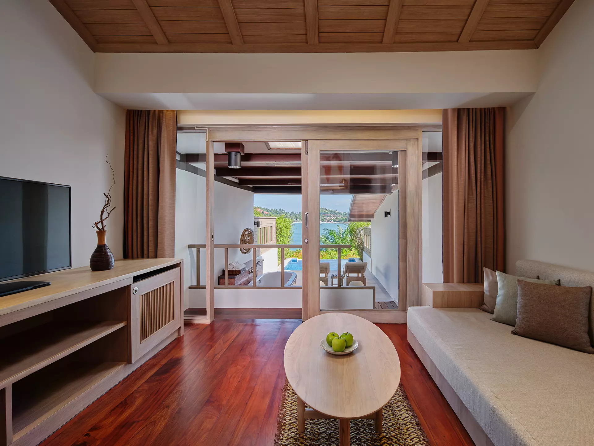 Beachfront Suite