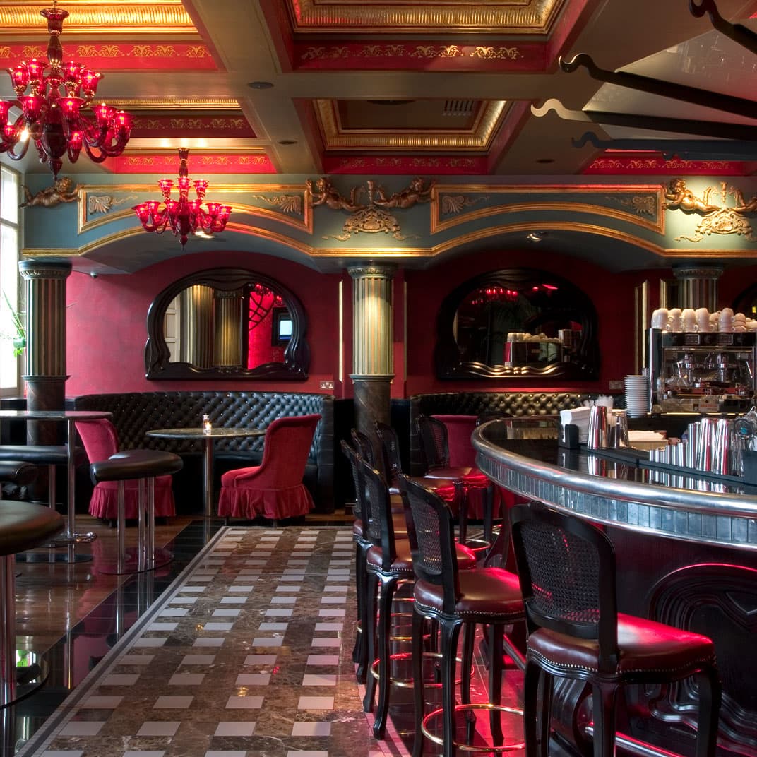 Le Monde Hotel