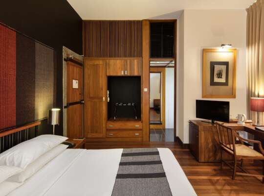 Panoramic Room