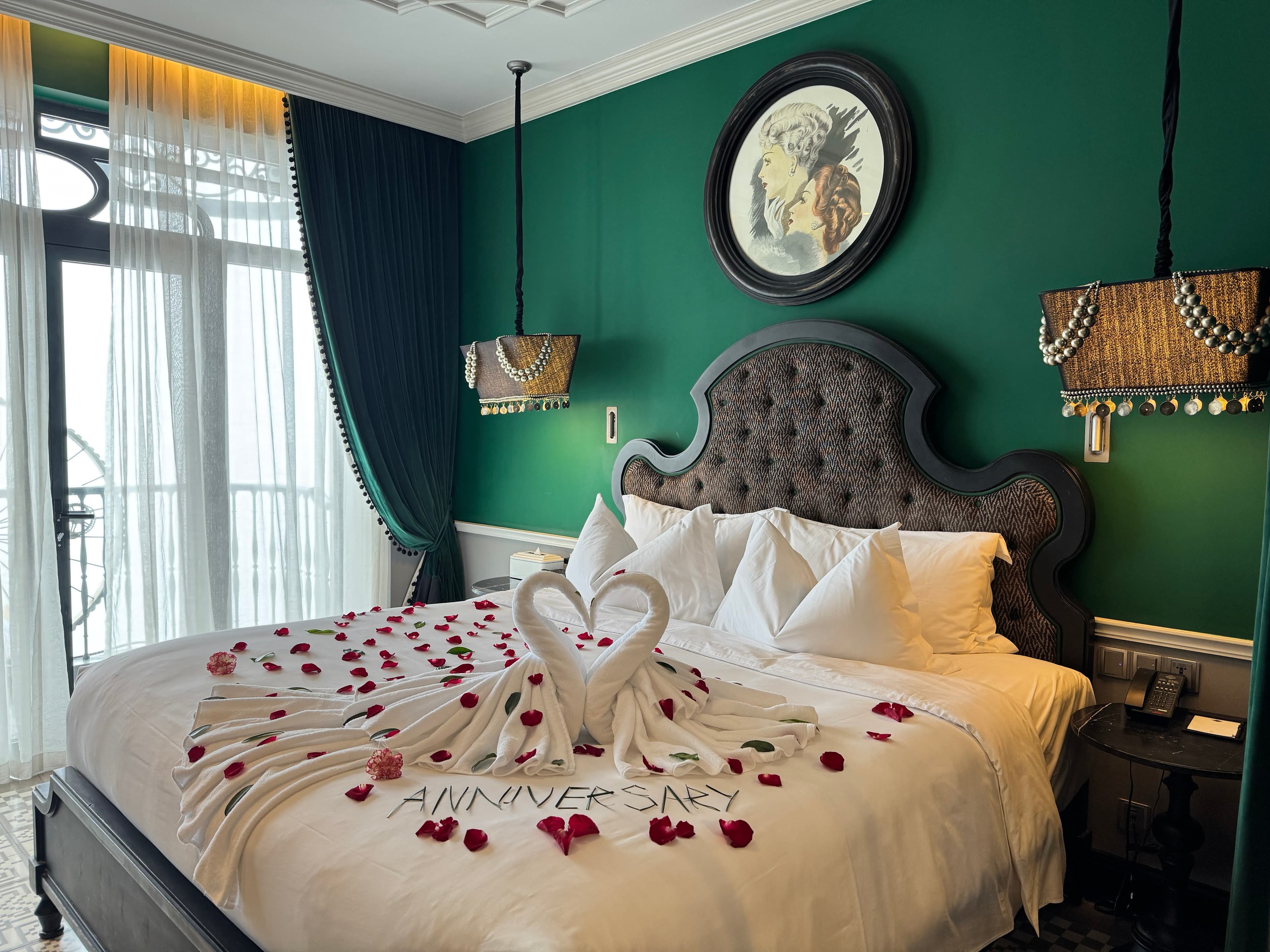 Deluxe King Room