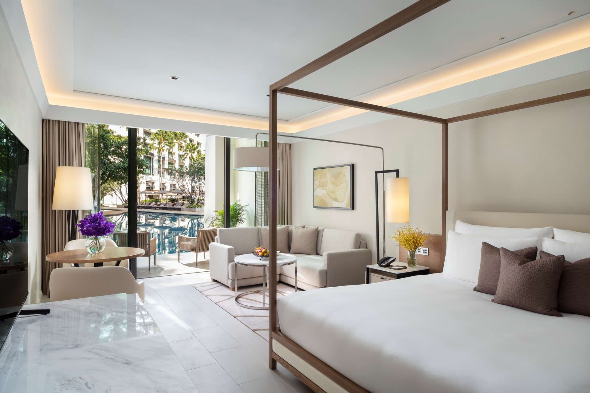 Cabana Pool Access Room
