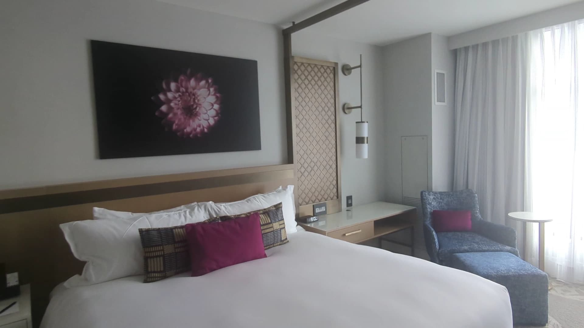 Luxury King Room