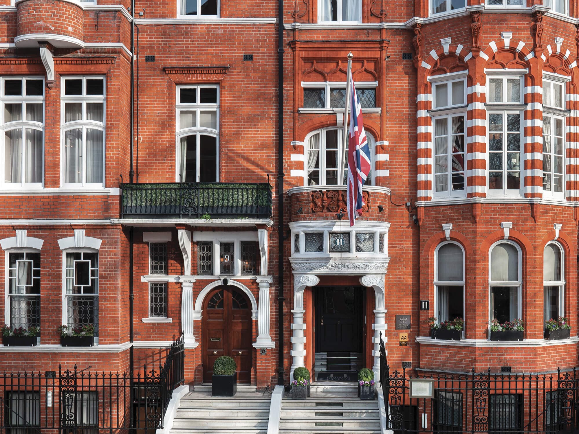 11 Cadogan Gardens