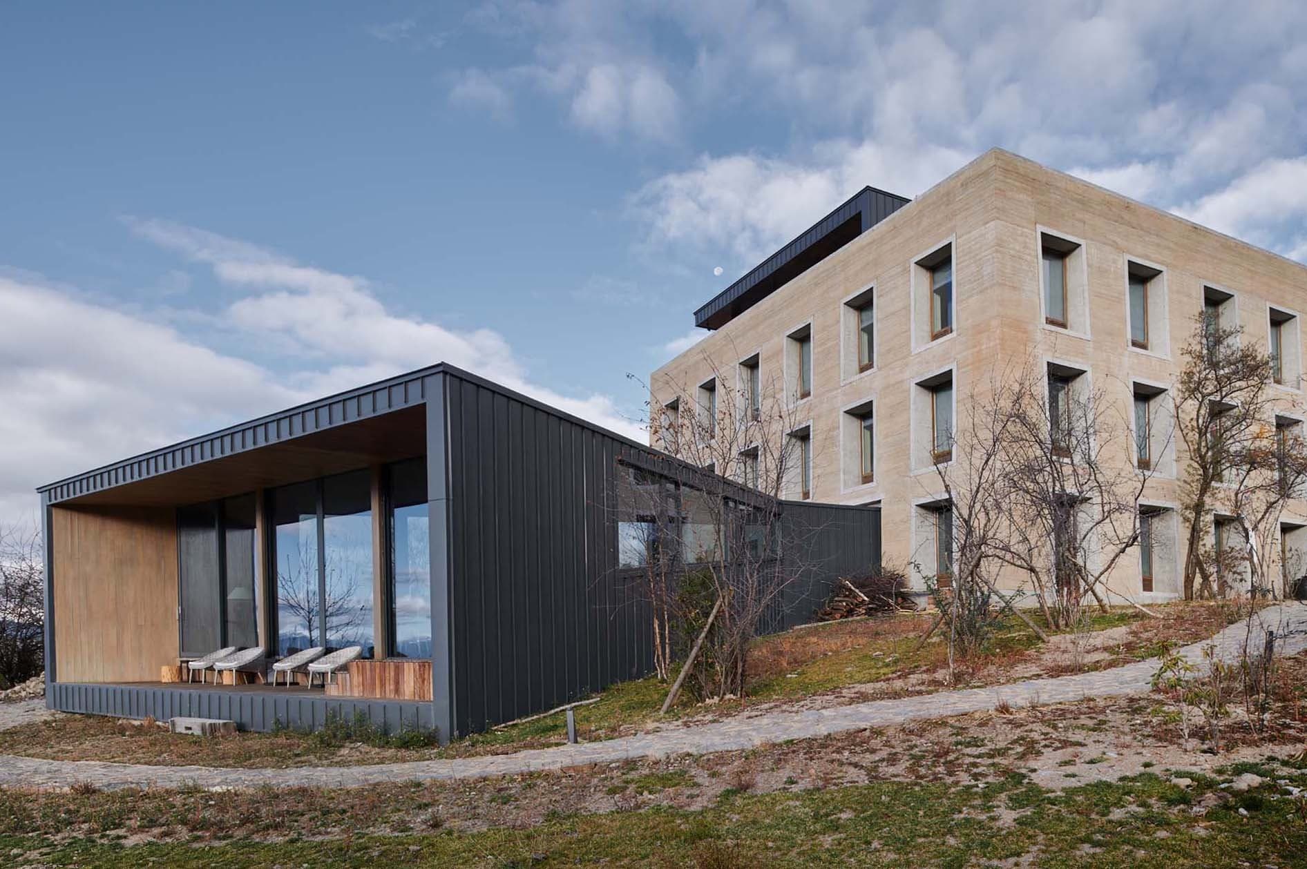 Sunyata Hotel Meili