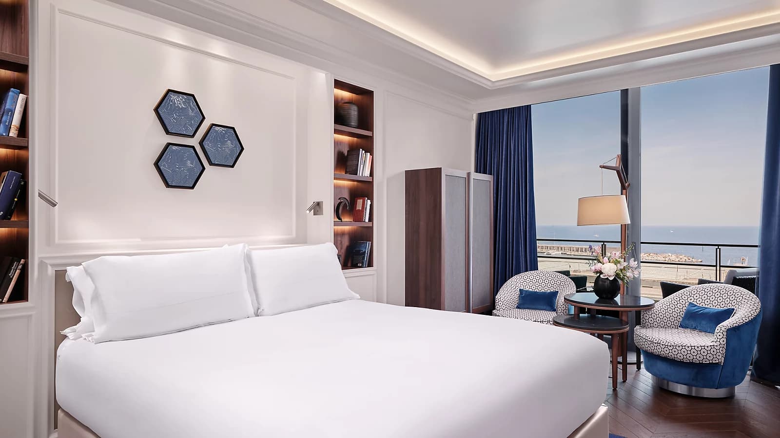 Luxury Room – Balcony & Garden View