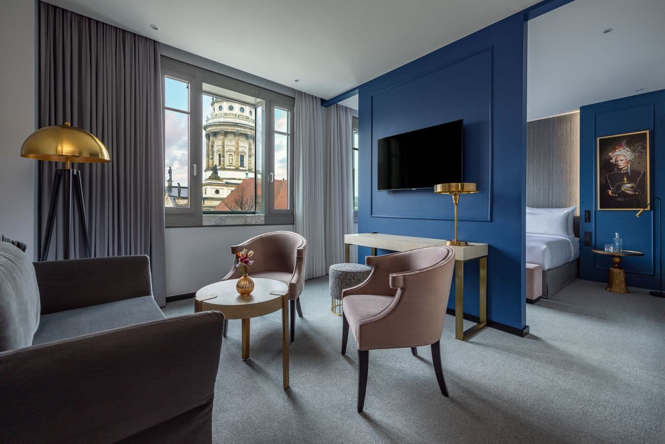 Luc Queen Room