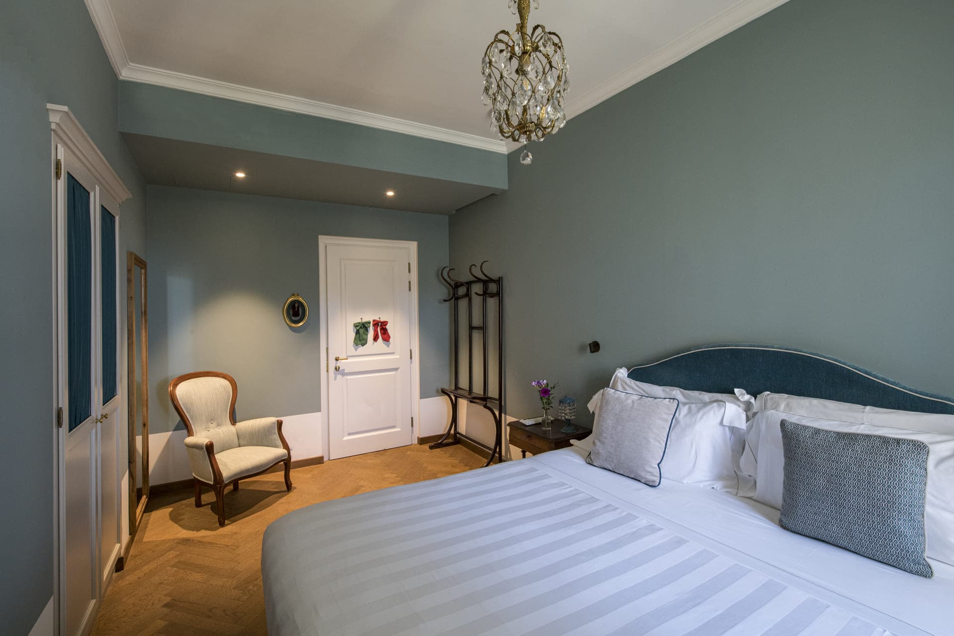 Classic Panorama Room