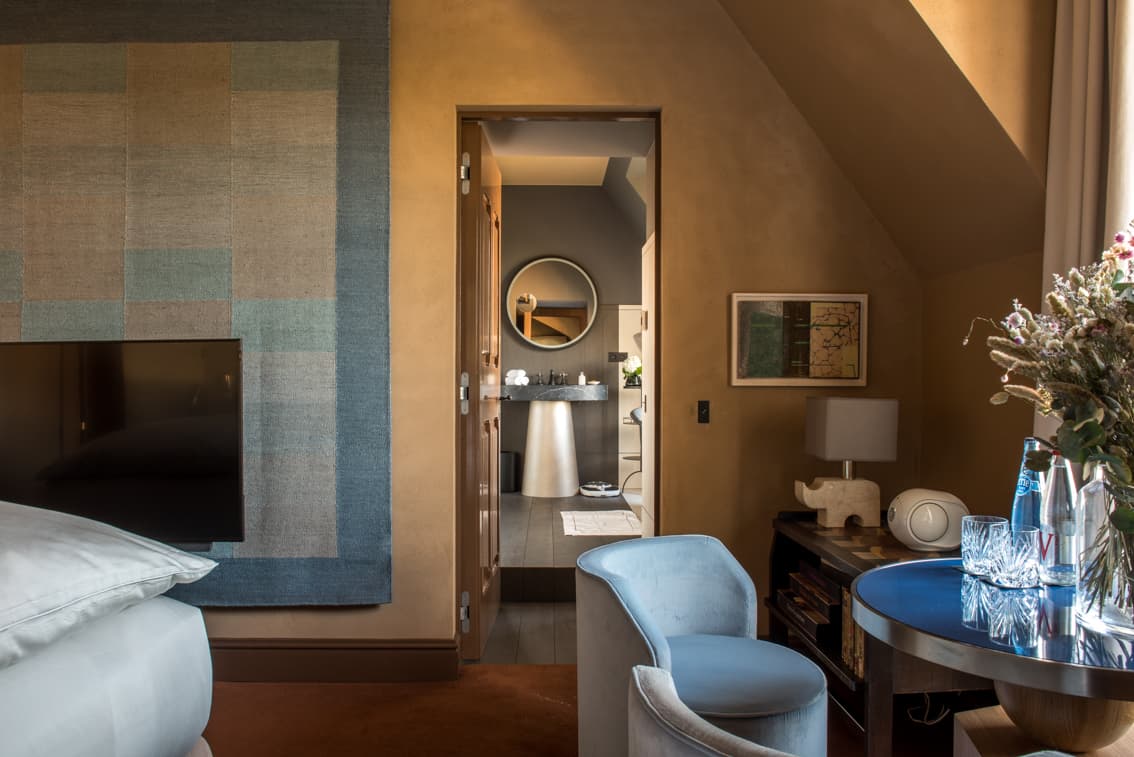 Deluxe Suite