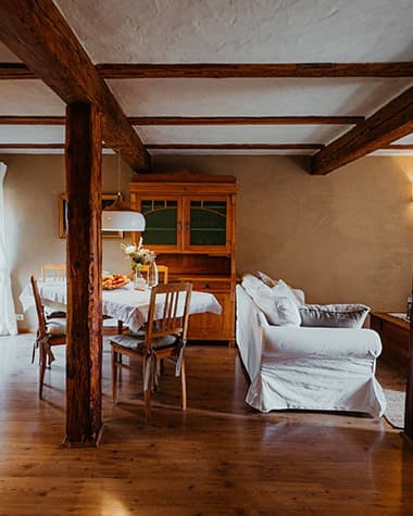 Mittleres Apartment