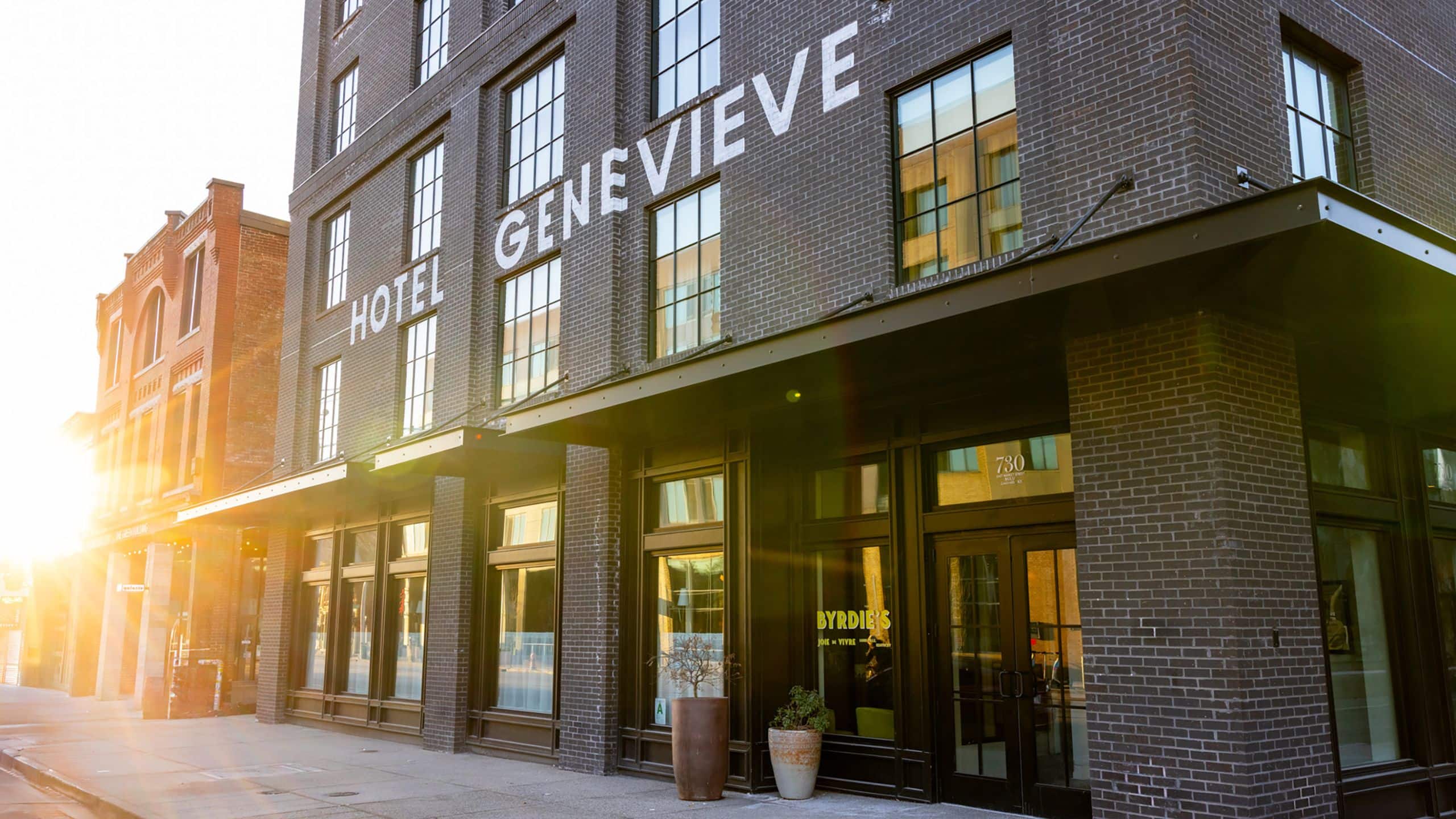 Hotel Genevieve