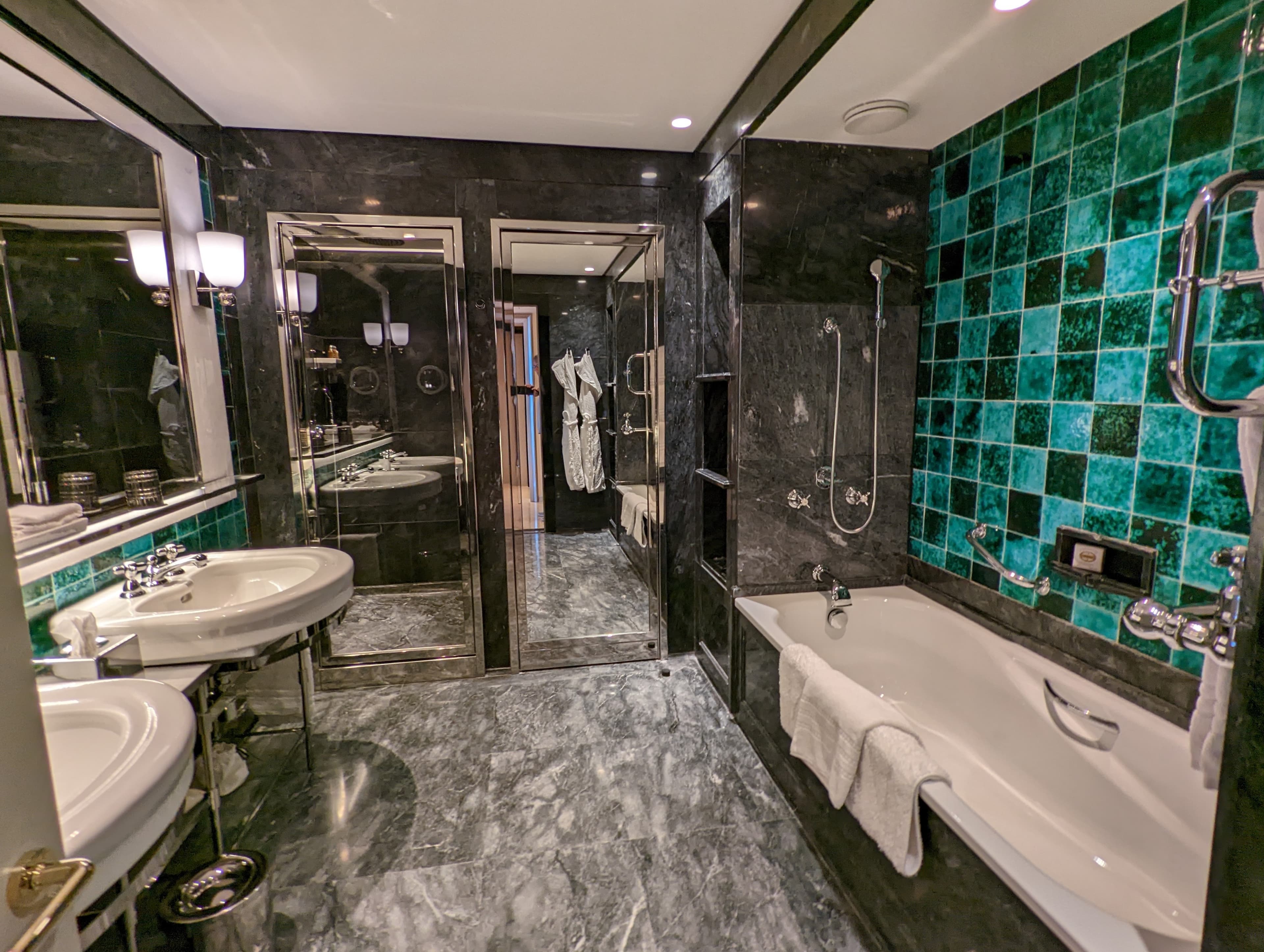 Grand One-Bedroom Suite