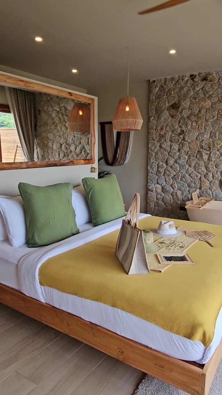 1 Bedroom Garden Cottage – Elephant Sanctuary Front