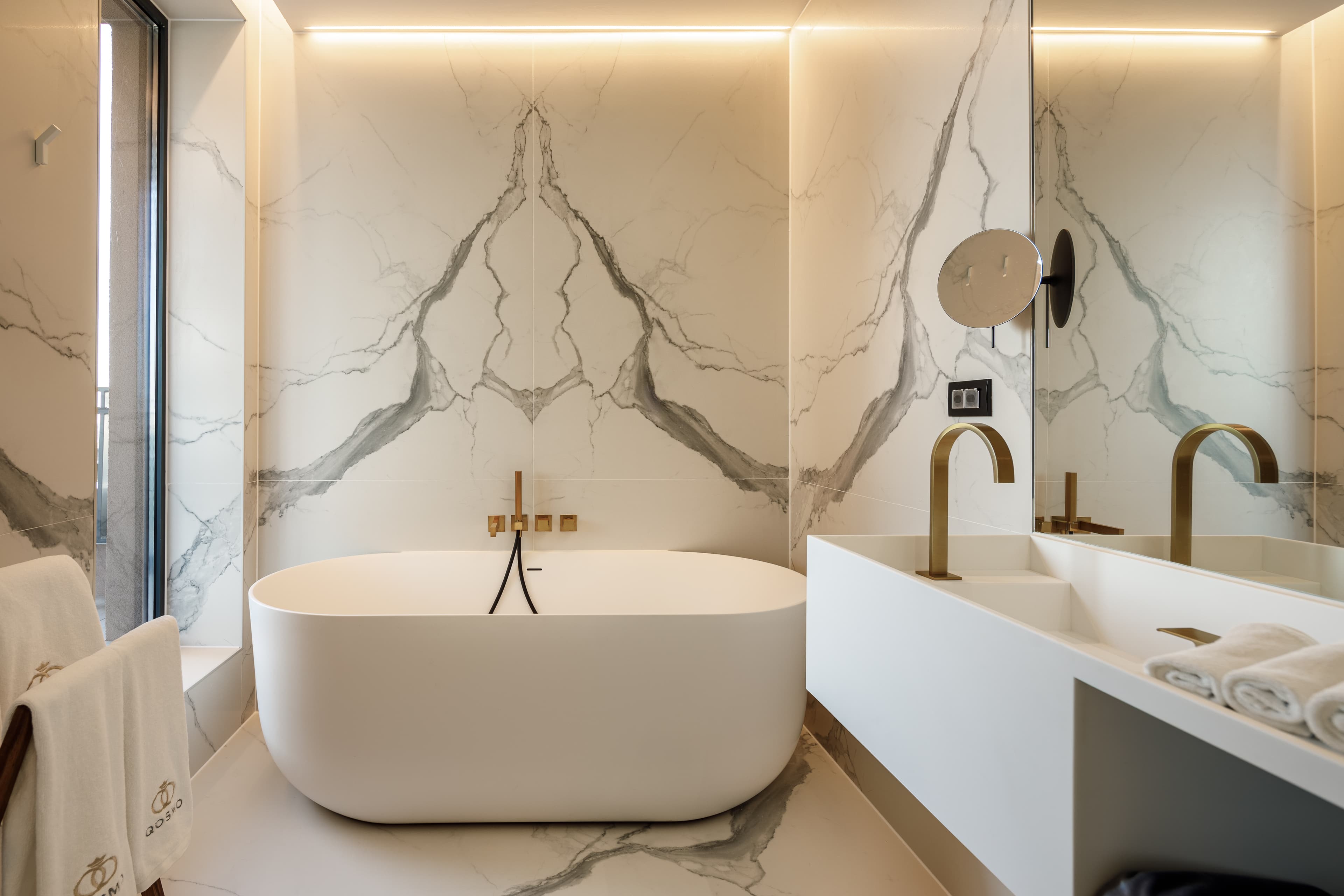 Lifestyle VIP King Room