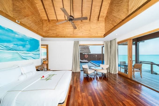 Deluxe Sunset Beach Villa with Pool