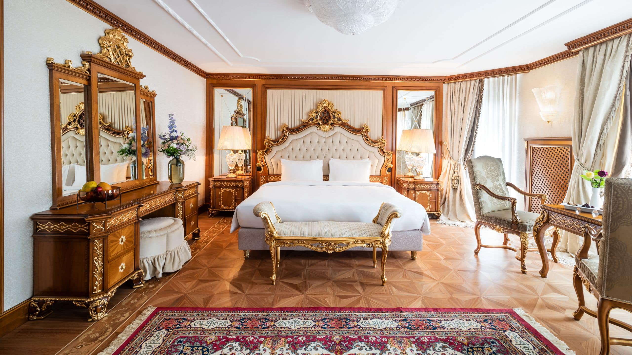 1 King Bed Deluxe