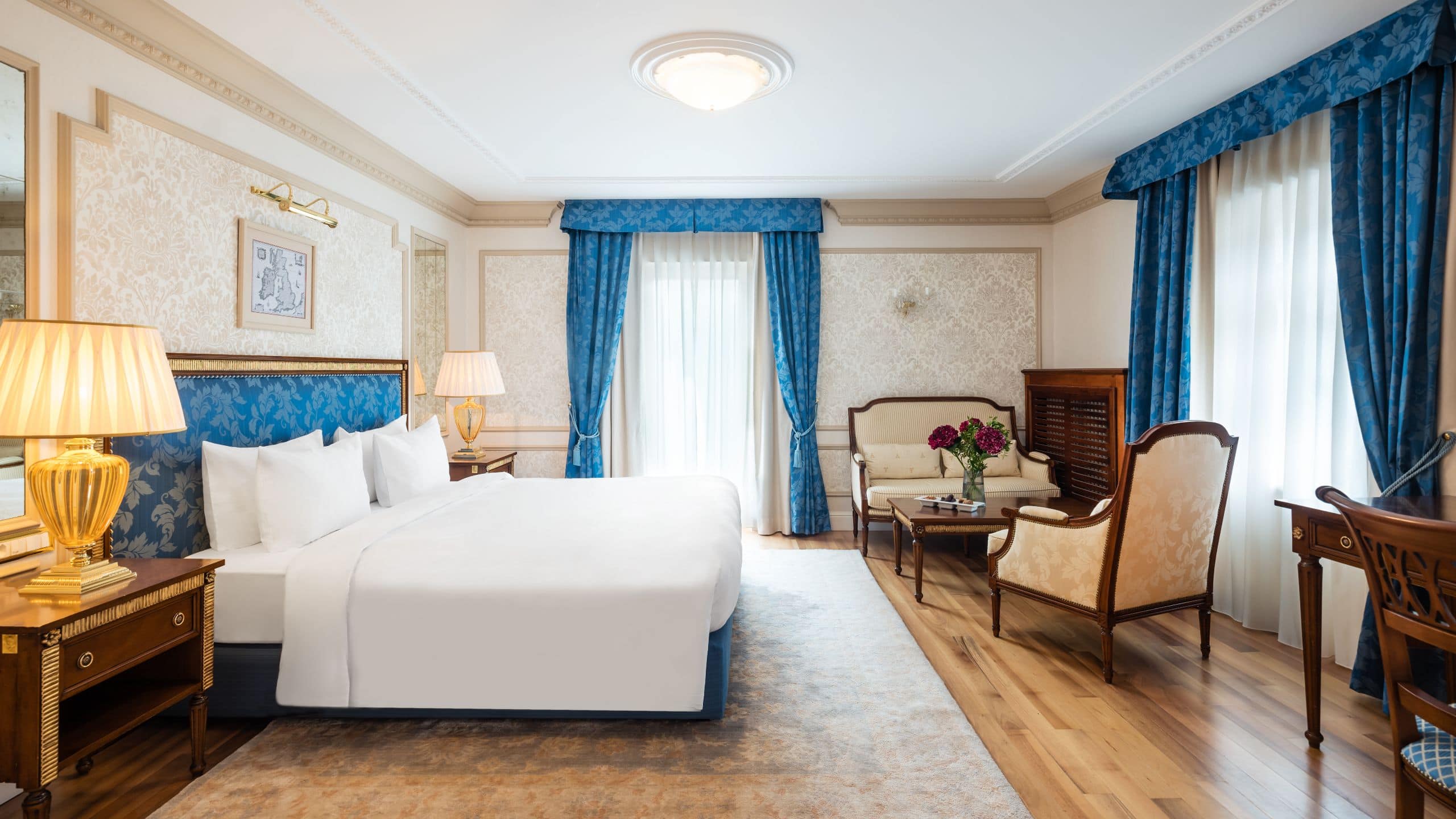 1 King Bed