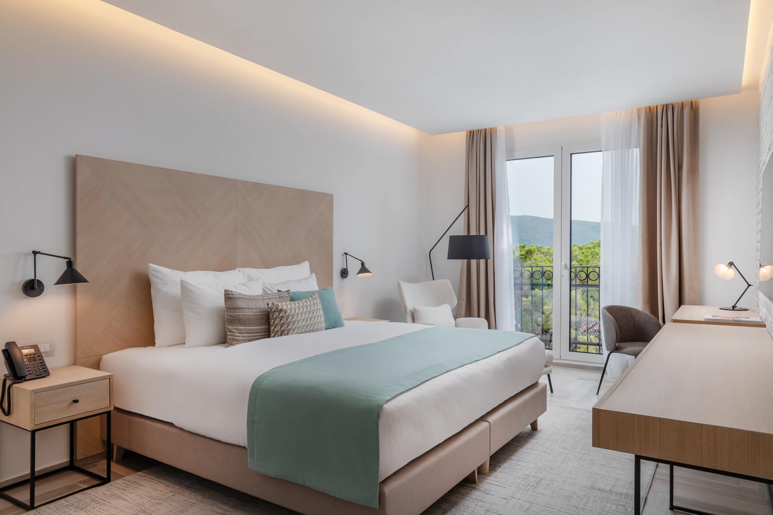 Executive Sea View Suite (Historic Building)