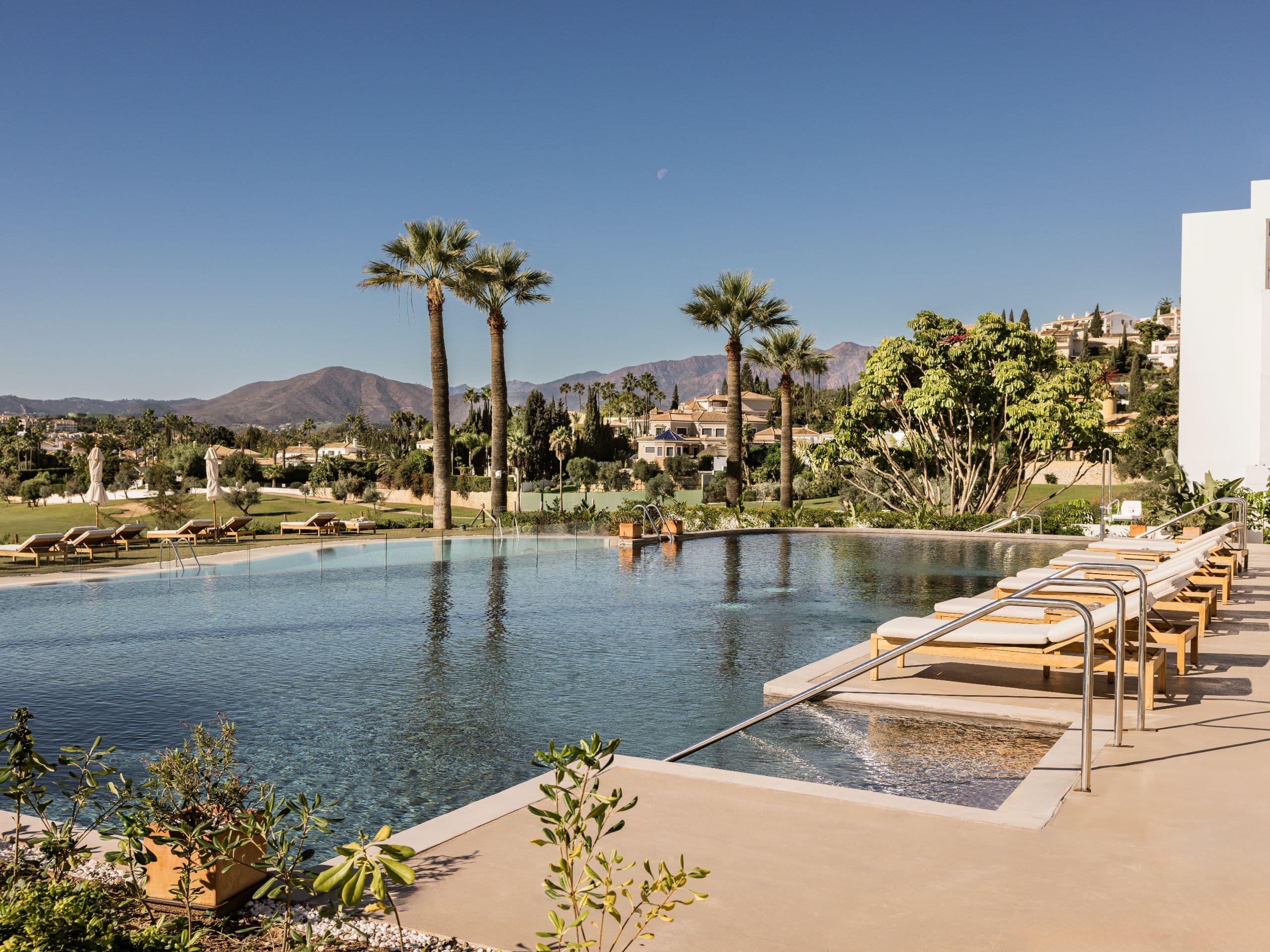 La Zambra Resort