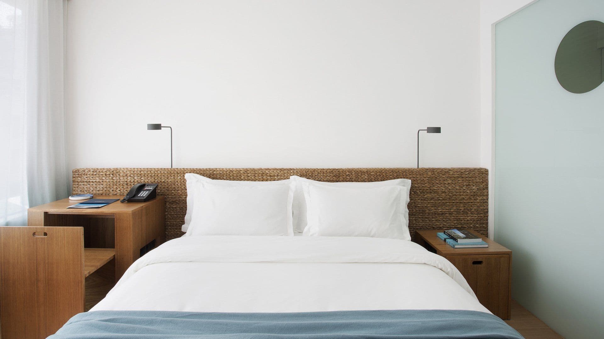 Medium Room