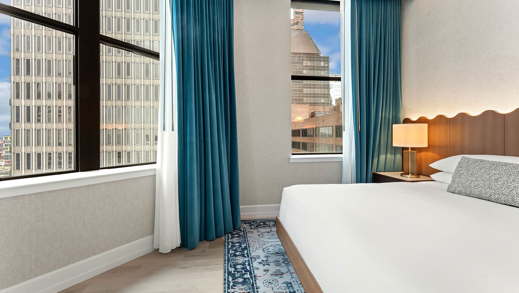 One Bedroom Suite – 1 King