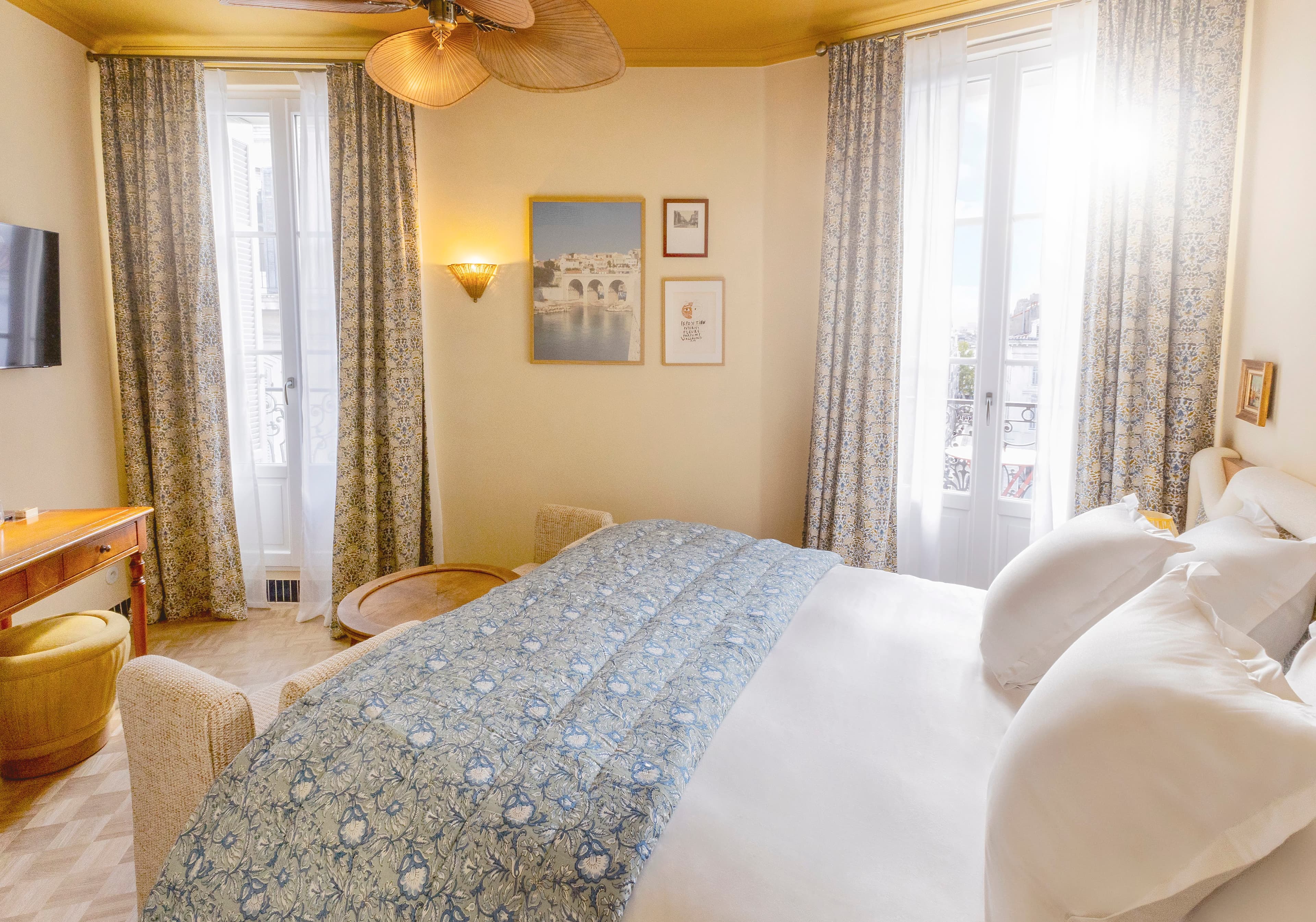 Comfort Room with Terrace