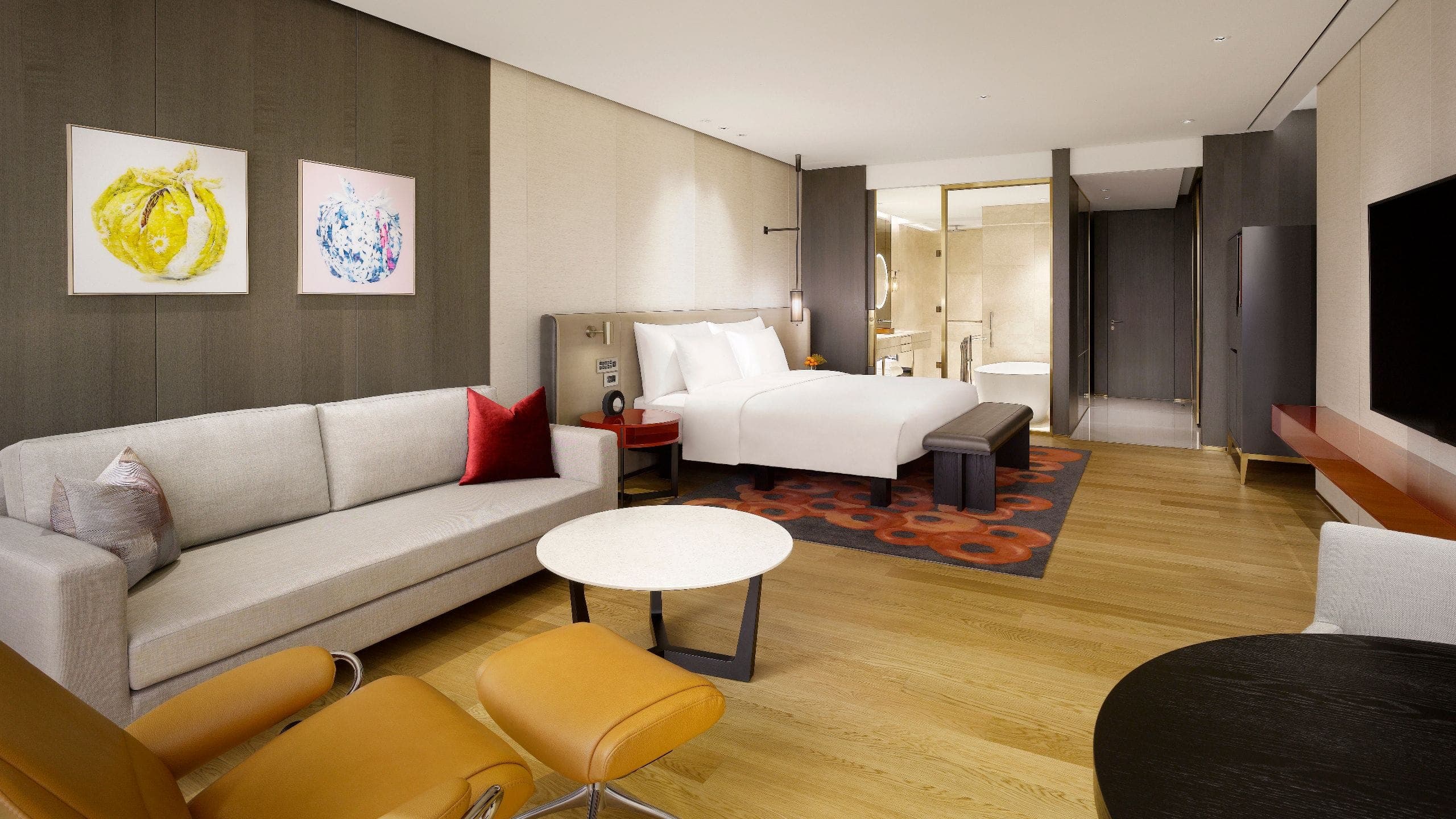130-sqm Corner Suite
