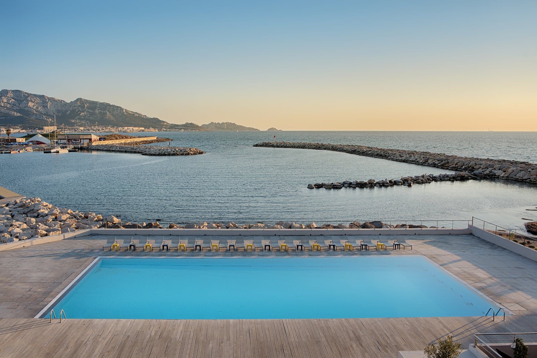 nhow Premium Sea View