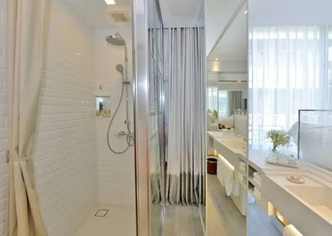 Premium Jacuzzi Suite