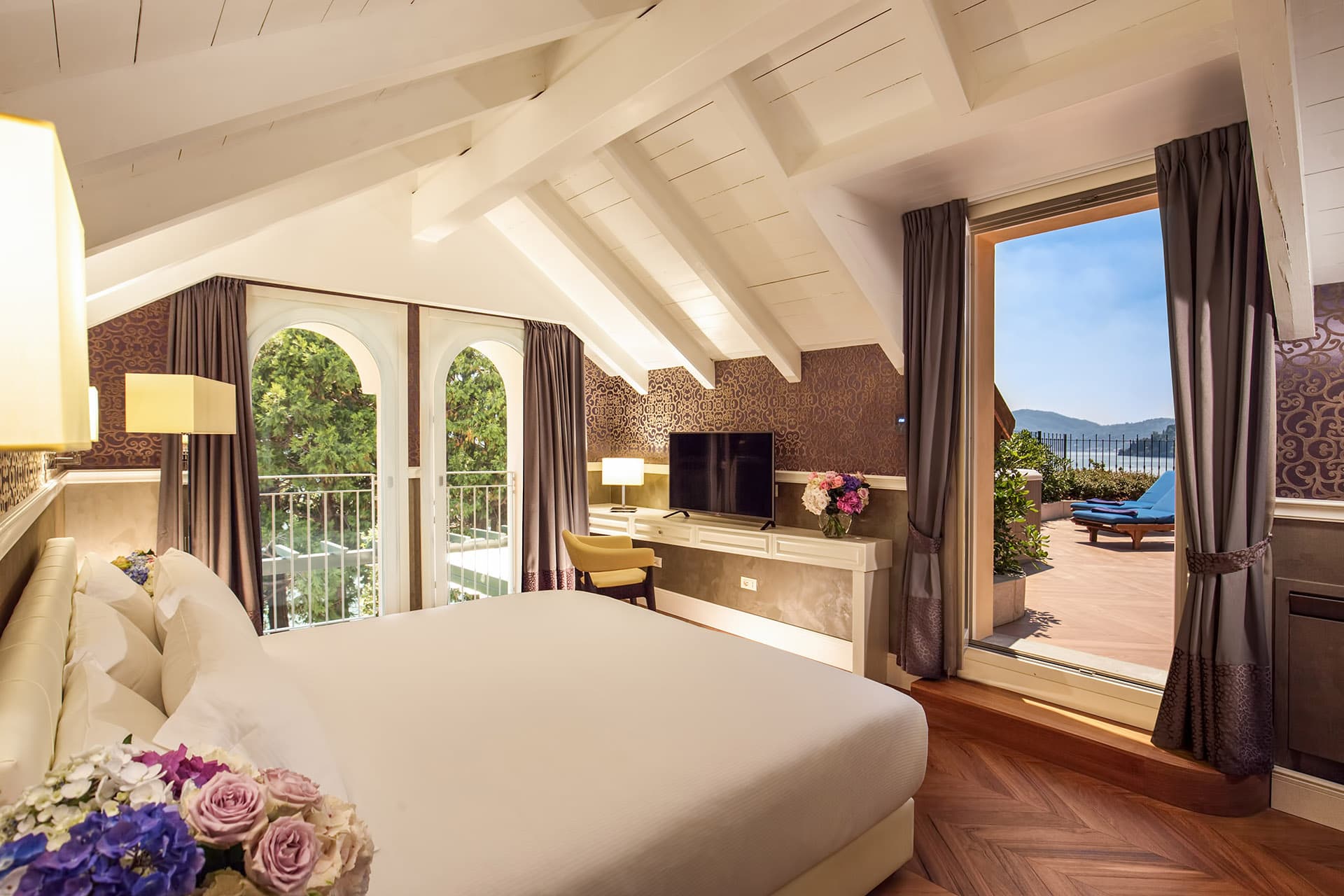Deluxe SPA View on the Village