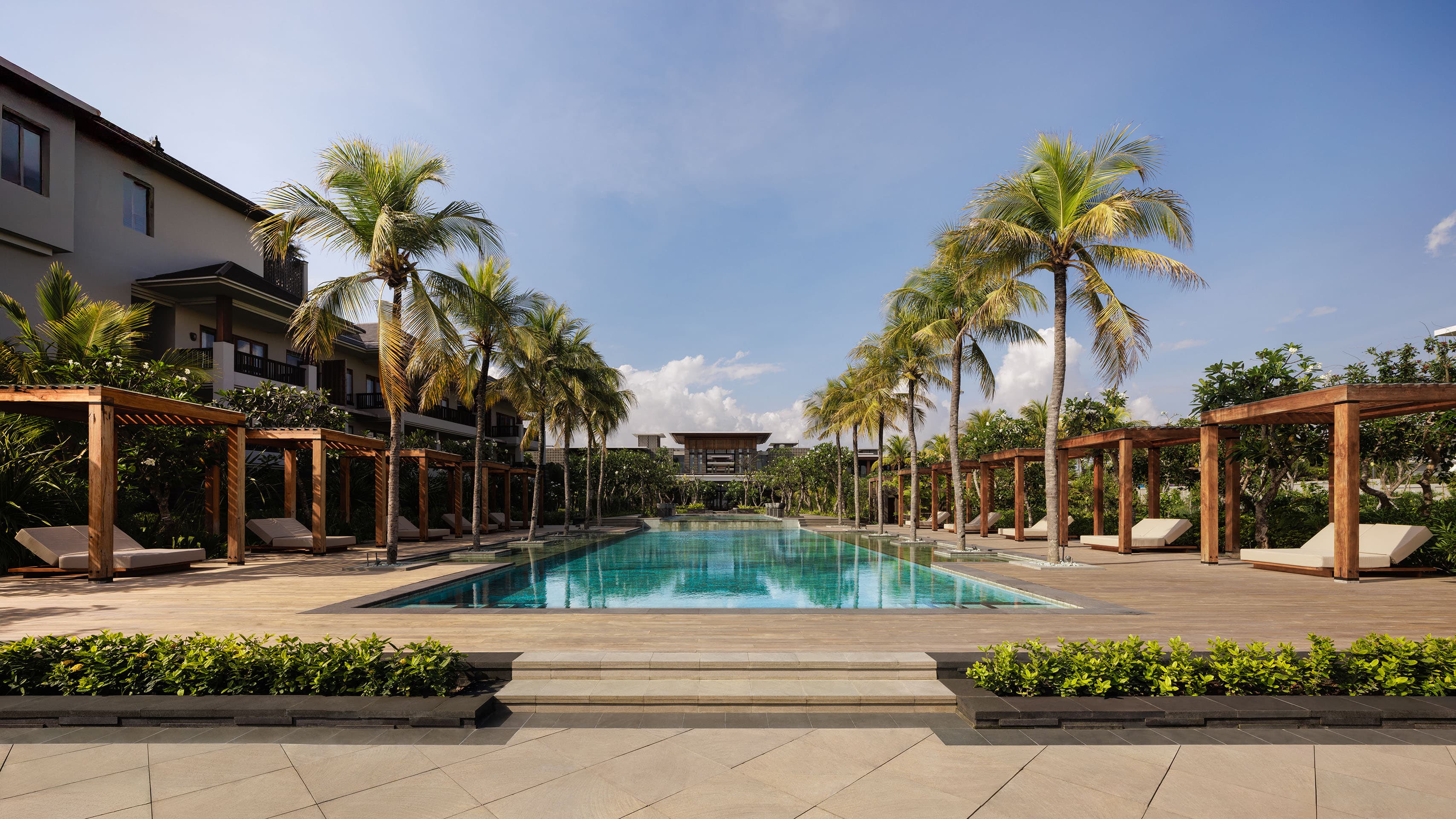 One Bedroom Beachfront Pool Villa