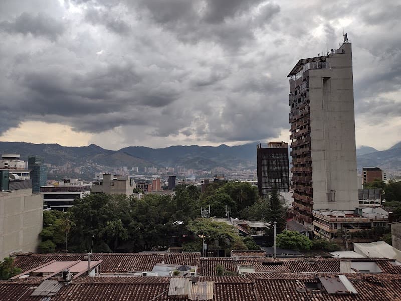 14 Urban Hotel
