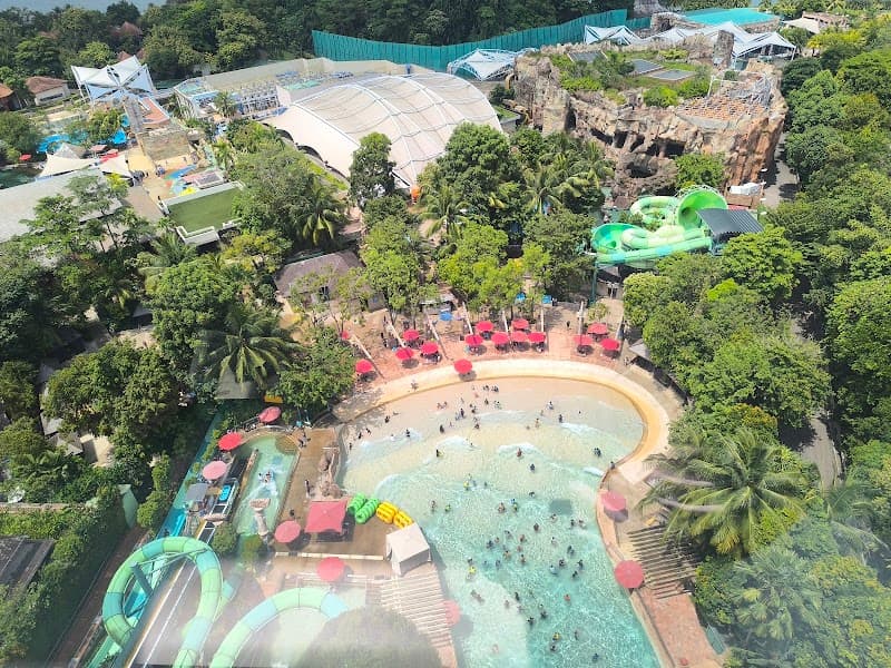 Adventure Cove Waterpark Scuba
