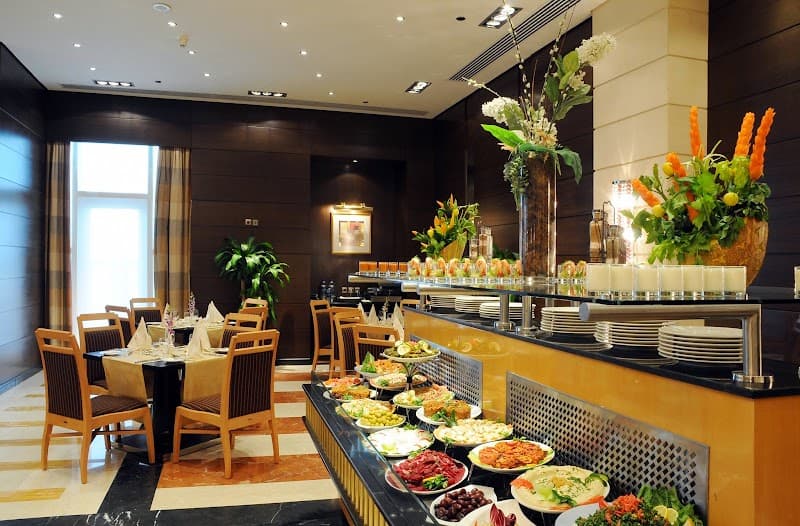 Al Bayt Restaurant (Makkah Clock Royal Tower)