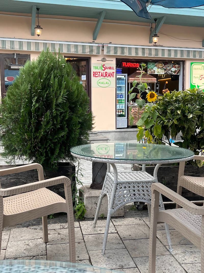 Aladdin Halal Restaurant