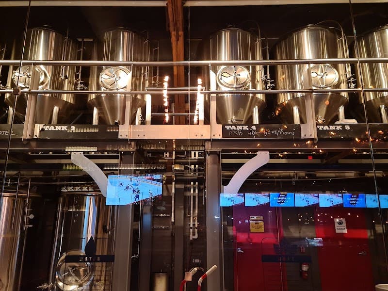 Amsterdam BrewHouse on the Lake