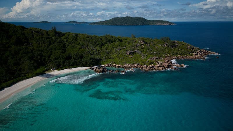 Anse Coco Walk