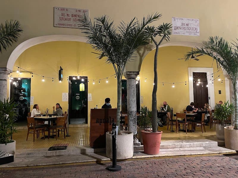 Apoala breakfast terrace