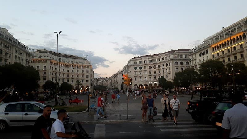 Aristotelous Square & Surrounding Streets