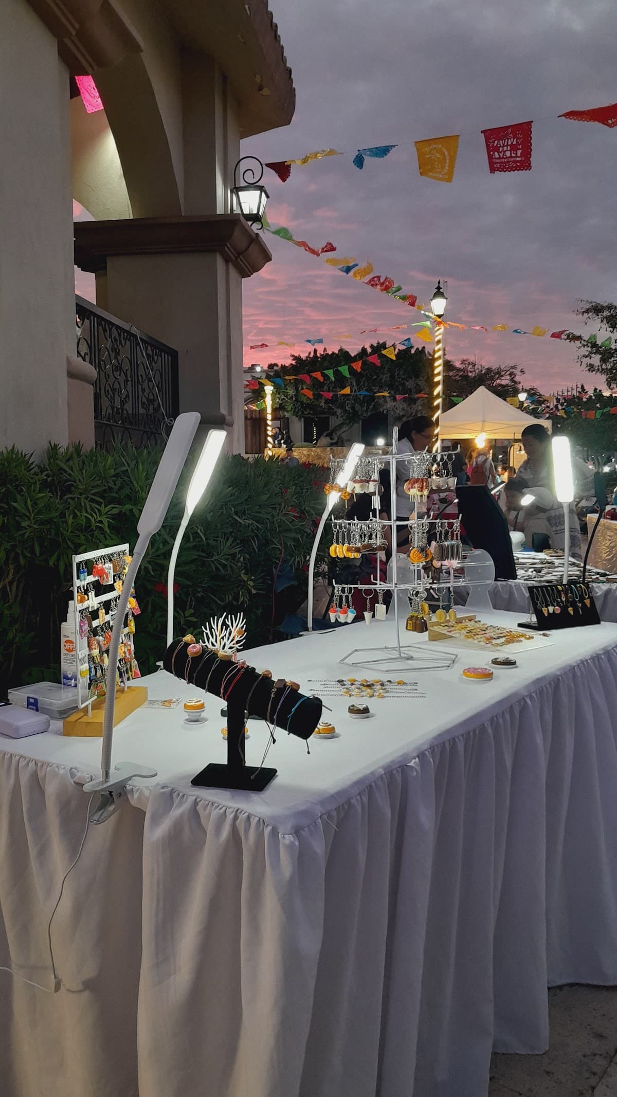 Art Walk & Street Market