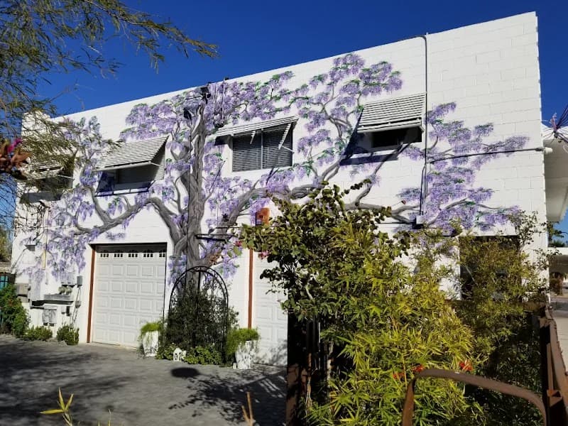 Arts District (18b)