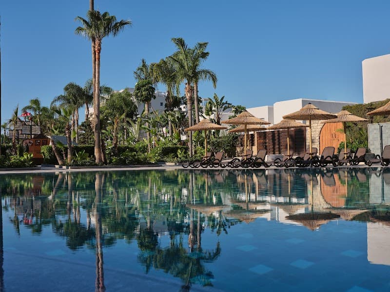 Atlantica Oasis Hotel